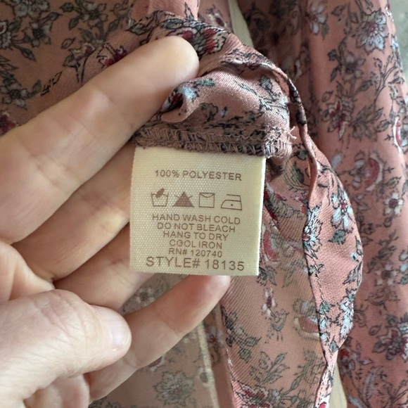 NWOT Mystree Dusty Pink** Tie Front Chiffon Blouse - Picture 7 of 8